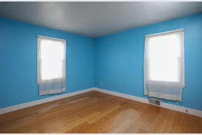 421 Elm St, Pittsfield, MA 01201 - Photo 14