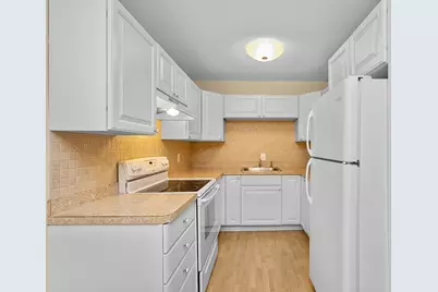 219 Rock St #G2, Norwood, MA 02062 - Photo 2