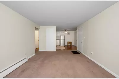 90 E Broadway #11, Derry, NH 03038 - Photo 6