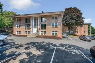90 E Broadway, Derry, NH 03038 - Photo 24