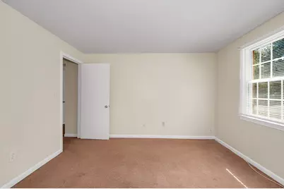 90 E Broadway #11, Derry, NH 03038 - Photo 16