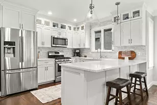 113 Watertown St, Watertown, MA 02472 - Photo 8