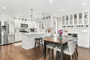 113 Watertown St, Watertown, MA 02472 - Photo 6