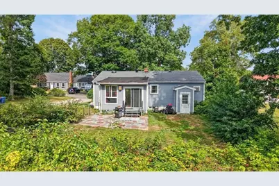 21 Timothy St, Fairhaven, MA 02719 - Photo 4