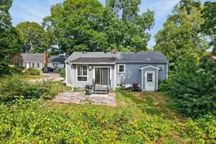 21 Timothy St, Fairhaven, MA 02719 - Photo 4