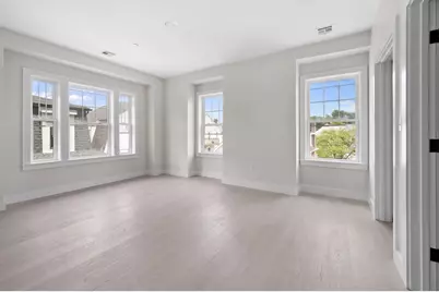 10-3 Corinthian Rd #3, Somerville, MA 02144 - Photo 8