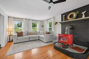 25 Piasta Rd, Dudley, MA 01571 - Photo 10