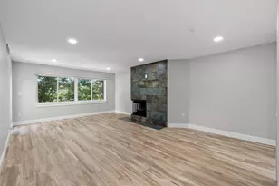 487 Place Ln, Woburn, MA 01801 - Photo 6
