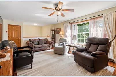 36 Ludlow Road, Chicopee, MA 01020 - Photo 4