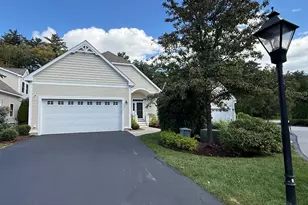 5 Metea Ln, Merrimack, NH 03054 - Photo 1