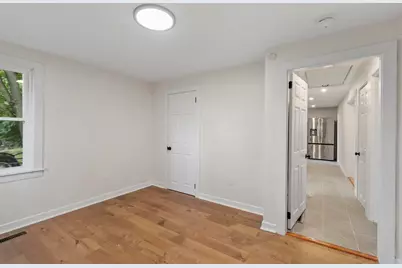 186 Pleasant St, Lunenburg, MA 01462 - Photo 24