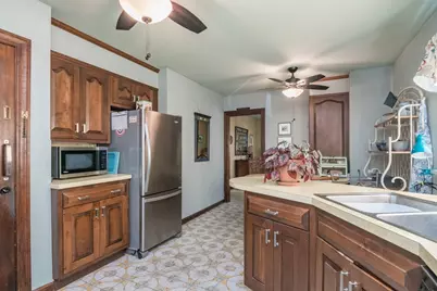 134 Eddywood St, Springfield, MA 01118 - Photo 14