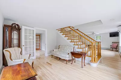 6 Ledgeville Ave, Foxboro, MA 02035 - Photo 2