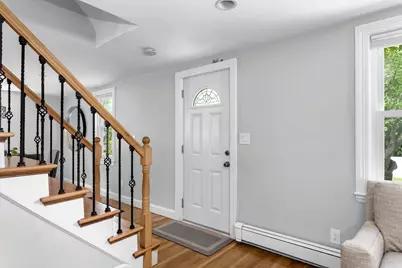 92 Hawthorn, Westwood, MA 02090 - Photo 2