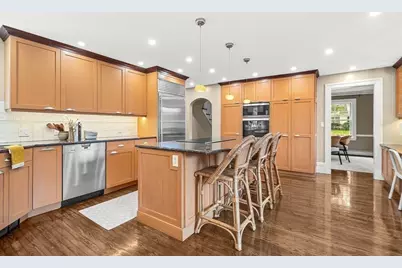 8 Tennyson Rd, Wellesley, MA 02481 - Photo 14