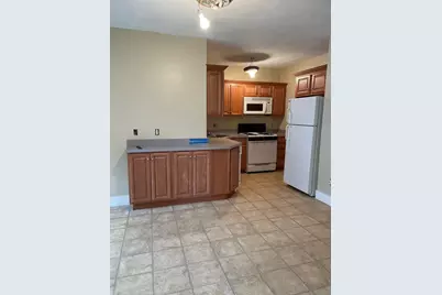 87 Pond St #2, Waltham, MA 02453 - Photo 2