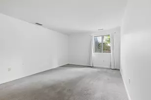 666 Main St, Winchester, MA 01890 - Photo 16