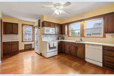 35 Trapelo St #2, Boston, MA 02135 - Photo 14