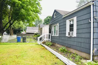 54 Georgetown St, Springfield, MA 01104 - Photo 16