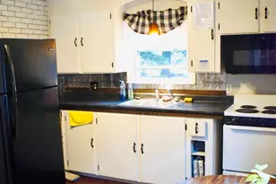 54 Georgetown St, Springfield, MA 01104 - Photo 12
