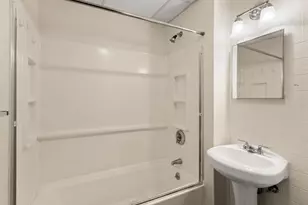 31 Chrome St, Worcester, MA 01604 - Photo 8