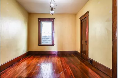 228 Brook St, New Bedford, MA 02746 - Photo 8