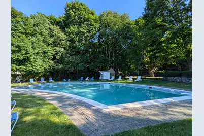 22 Chestnut Pl #306, Brookline, MA 02445 - Photo 10