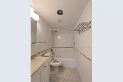 22 Chestnut Pl #306, Brookline, MA 02445 - Photo 8