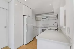 211 West St, Quincy, MA 02169 - Photo 26