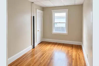 27 Mystic Ave #1, Lynn, MA 01904 - Photo 4