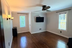 860 Pleasant St, Worcester, MA 01602 - Photo 22