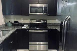 4D Marc Dr, Plymouth, MA 02360 - Photo 2