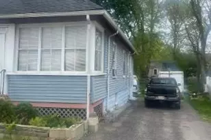 255 Neponset Valley Pkwy, Boston, MA 02136 - Photo 6