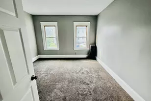 32 Woodford St, Worcester, MA 01604 - Photo 10