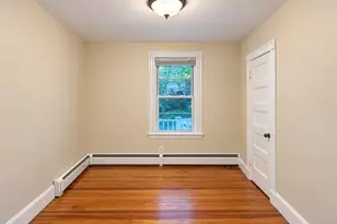 17 E Milton Rd, Brookline, MA 02445 - Photo 10
