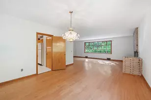14 Miller Dr, Warren, MA 01083 - Photo 10