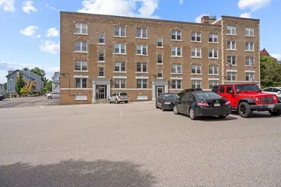 6 Chatham Pl #8, Worcester, MA 01609 - Photo 1
