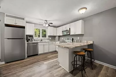 102 S Washington St #2, Norton, MA 02766 - Photo 4