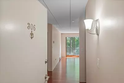 65 Commons Dr #306, Shrewsbury, MA 01545 - Photo 2