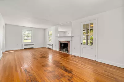 5 Lowell Ave, Holden, MA 01520 - Photo 4