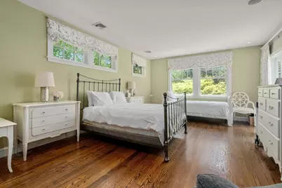 90 Suffolk Rd, Newton, MA 02467 - Photo 10