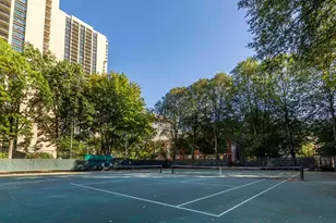 9 Hawthorne Pl, Boston, MA 02114 - Photo 18