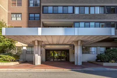 9 Hawthorne Place #7G, Boston, MA 02114 - Photo 2