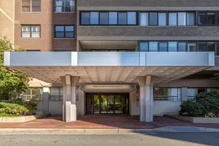 9 Hawthorne Pl, Boston, MA 02114 - Photo 2