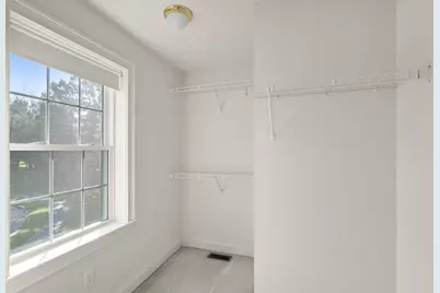 34 Laurelwood Dr, Worcester, MA 01605 - Photo 28