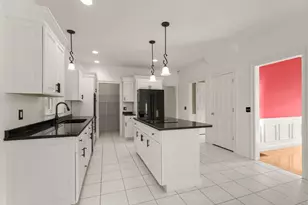34 Laurelwood Dr, Worcester, MA 01605 - Photo 4