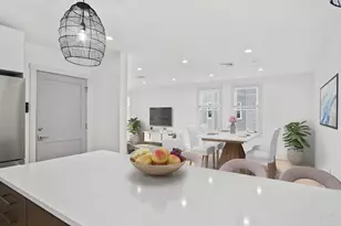 26 Crescent Ave, Boston, MA 02125 - Photo 8