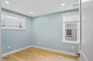 26 Crescent Ave, Boston, MA 02125 - Photo 16