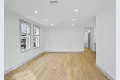 26 Crescent Ave, Boston, MA 02125 - Photo 10