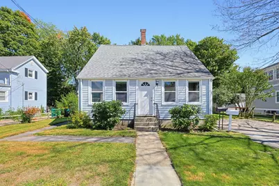 28 Monroe St, Norwood, MA 02062 - Photo 1